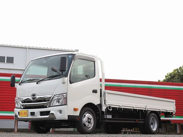 HINO DUTRO 2023