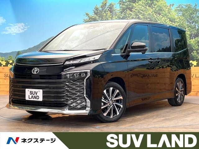 TOYOTA VOXY 2023