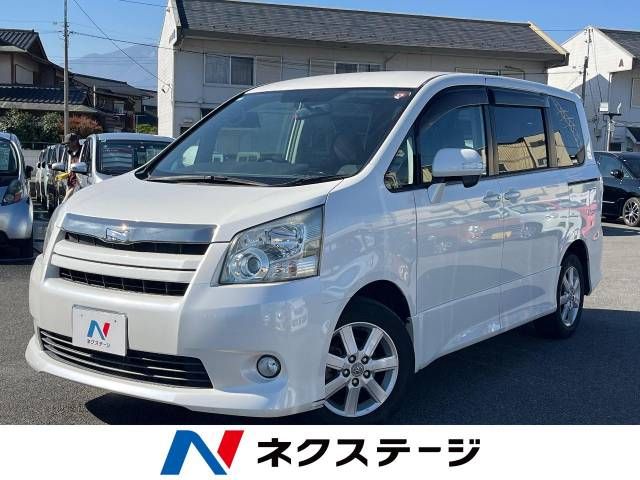 TOYOTA NOAH 2008