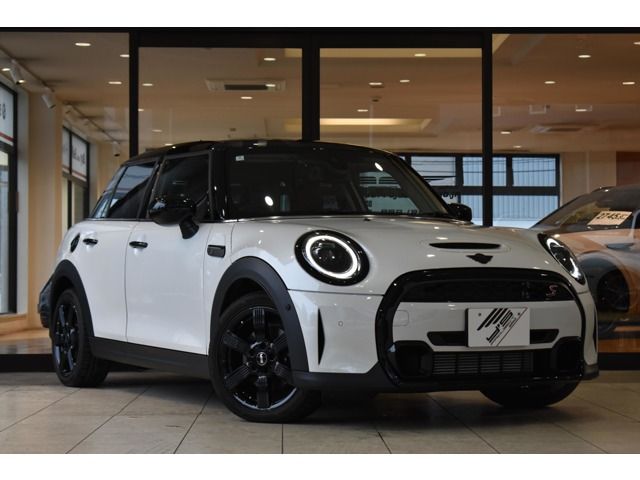 BMW MINI COOPER SD 5DOOR 2024