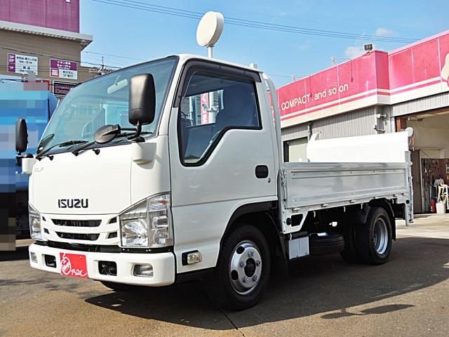 ISUZU エルフ 2016