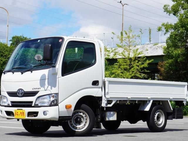 TOYOTA DYNA 2018