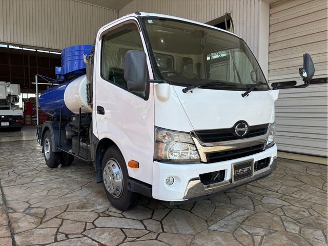 HINO DUTRO 2015