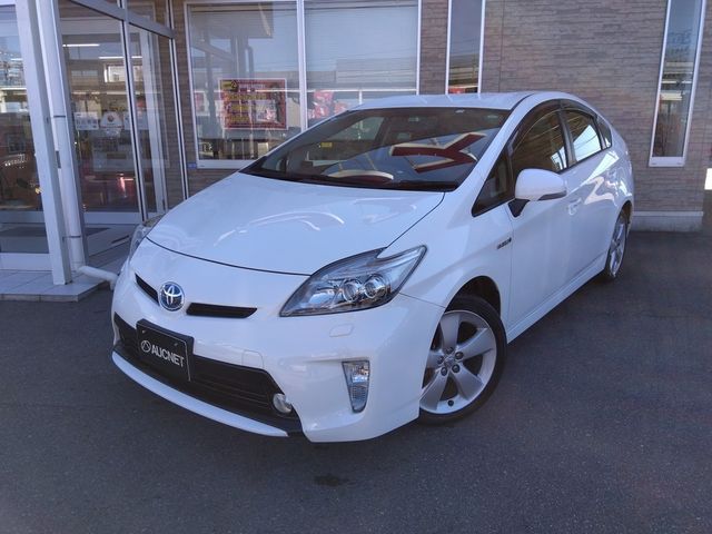 TOYOTA PRIUS 2012