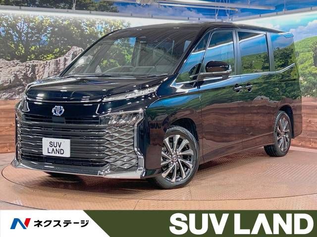 TOYOTA VOXY HYBRID 2024