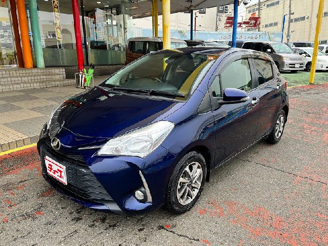 TOYOTA VITZ 2018