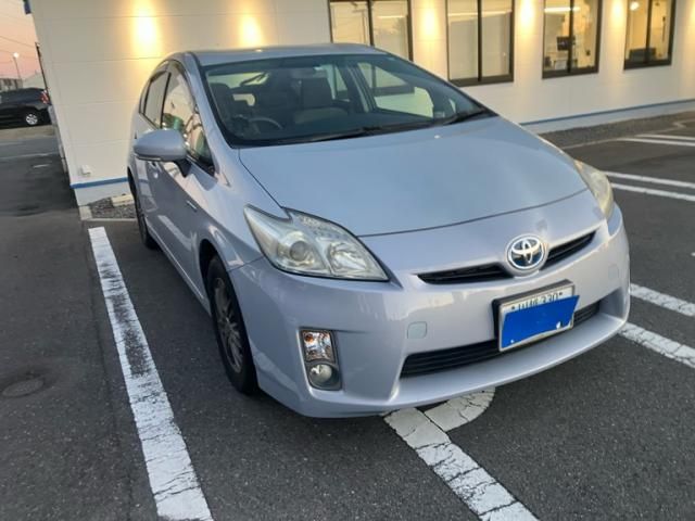 TOYOTA PRIUS 2010