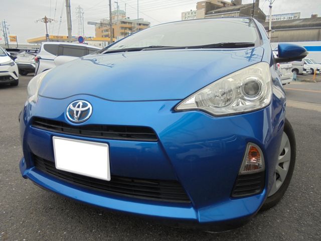 TOYOTA AQUA 2013