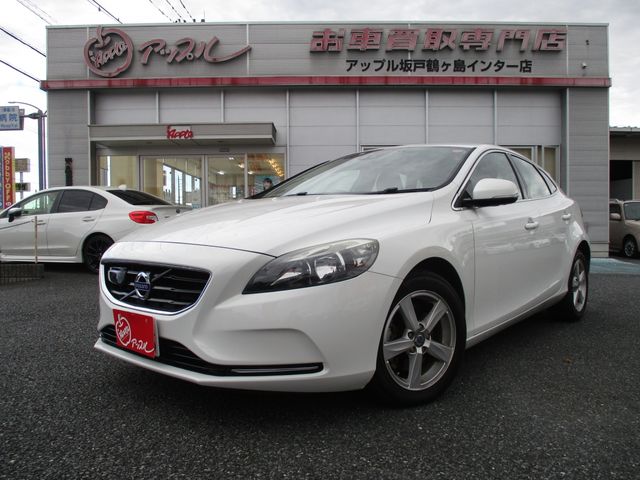 VOLVO V40 2013