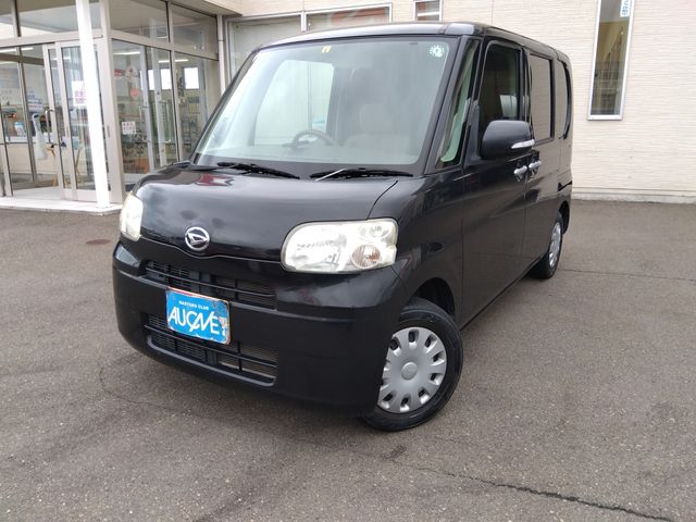 DAIHATSU TANTO 4WD 2010