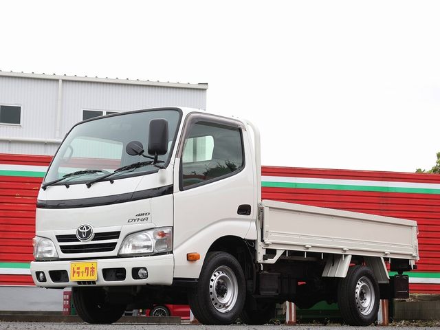 TOYOTA DYNA 2015