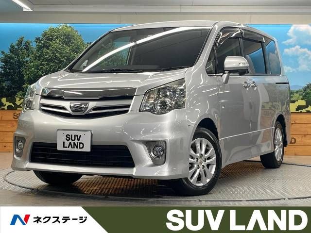 TOYOTA NOAH 2012