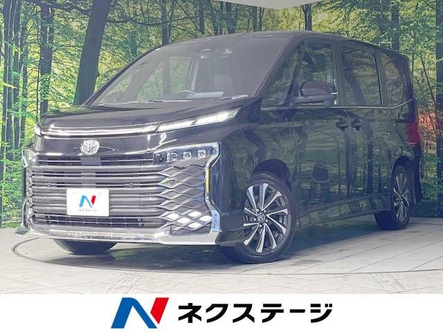 TOYOTA VOXY 2024