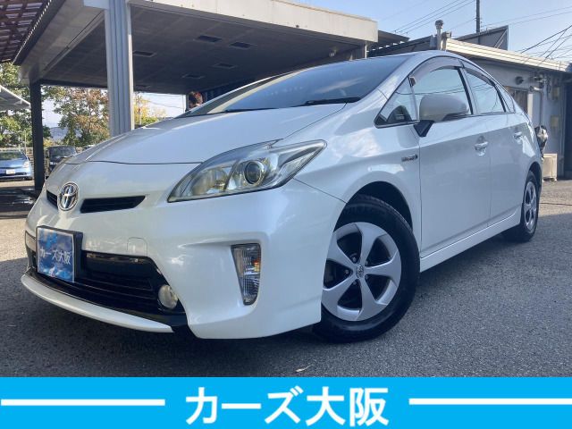 TOYOTA PRIUS 2014