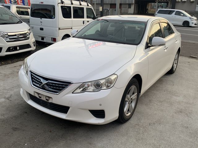 TOYOTA MARK X 2010