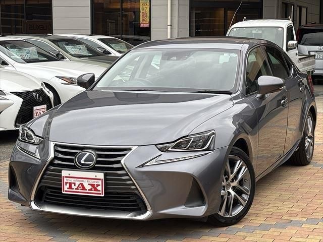 TOYOTA LEXUS IS300h 2018