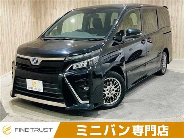 TOYOTA VOXY HYBRID 2017