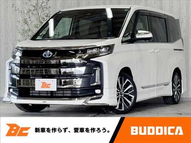 TOYOTA NOAH HYBRID 2024