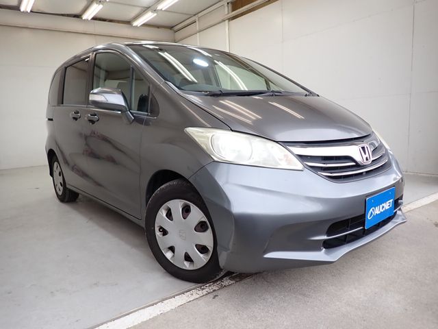 HONDA FREED 2011