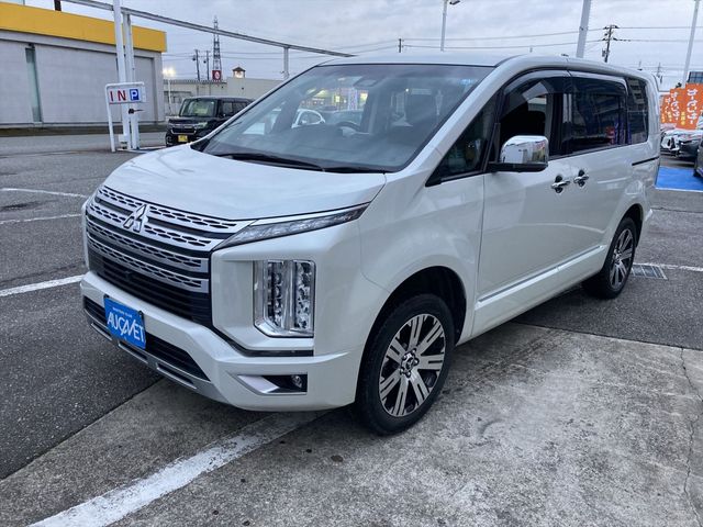 MITSUBISHI DELICA D:5 4WD 2019