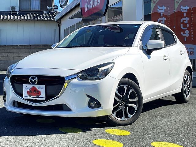 MAZDA DEMIO 2015