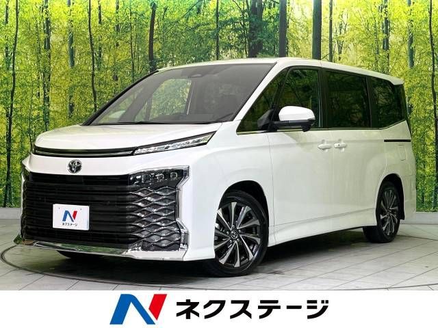 TOYOTA VOXY 2024