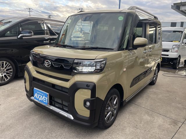 DAIHATSU TANTO FAN CROSS 2023