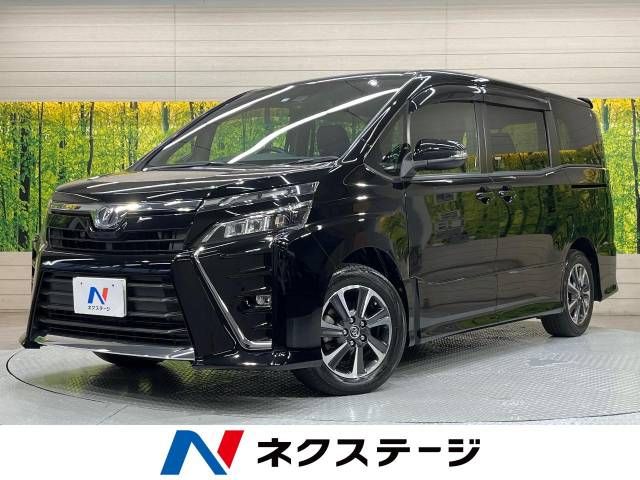 TOYOTA VOXY 2017