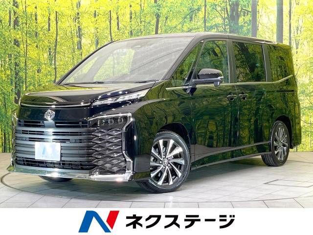 TOYOTA VOXY 2024