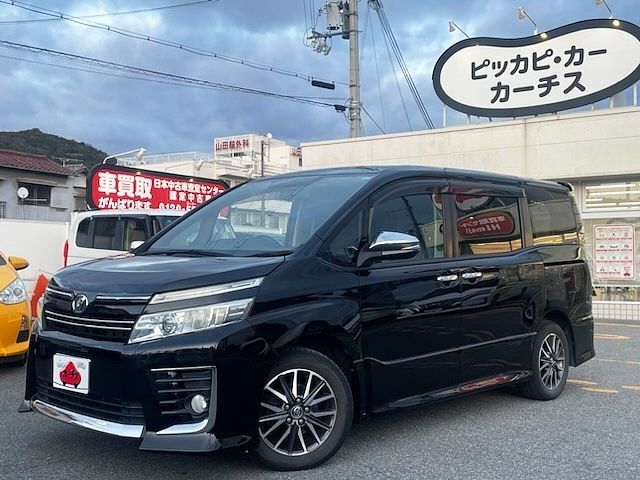 TOYOTA VOXY 2014