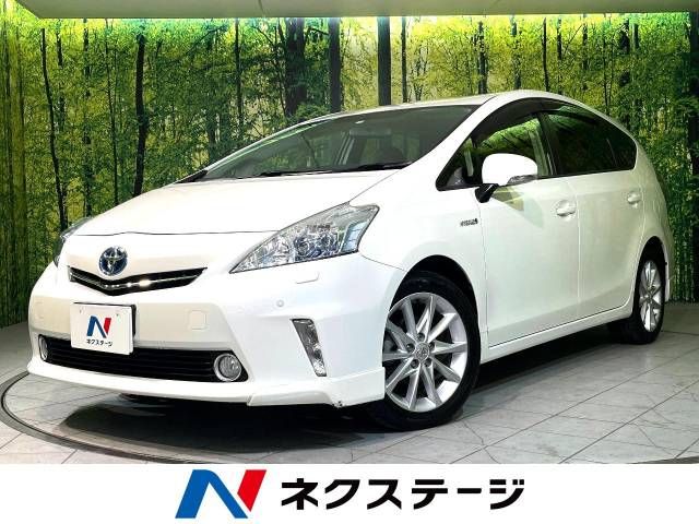 TOYOTA PRIUS ALPHA 2012