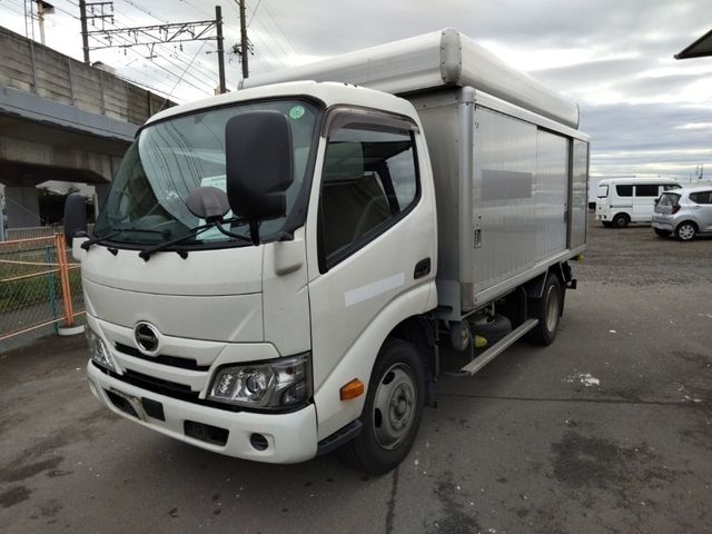 HINO DUTRO 2019