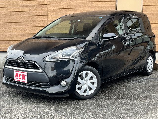 TOYOTA SIENTA 2017