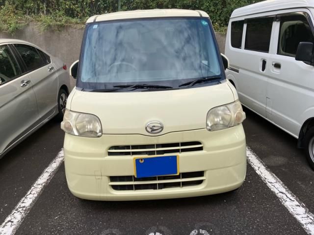 DAIHATSU TANTO 2011