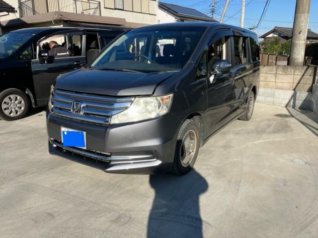 HONDA STEPWAGON 2012