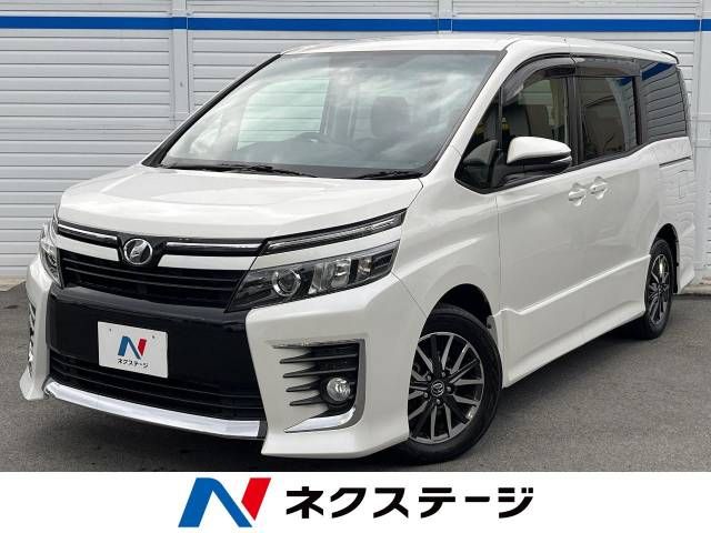 TOYOTA VOXY 2014