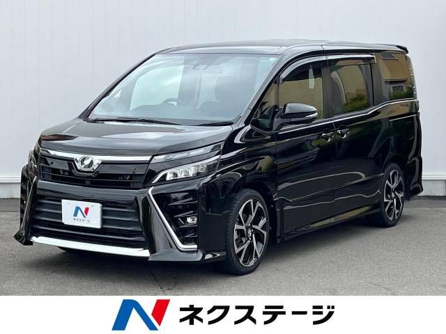 TOYOTA VOXY 2017