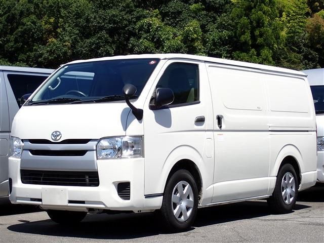 TOYOTA HIACE van 1.2t 2WD 2018