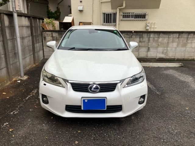 TOYOTA LEXUS CT200h 2011