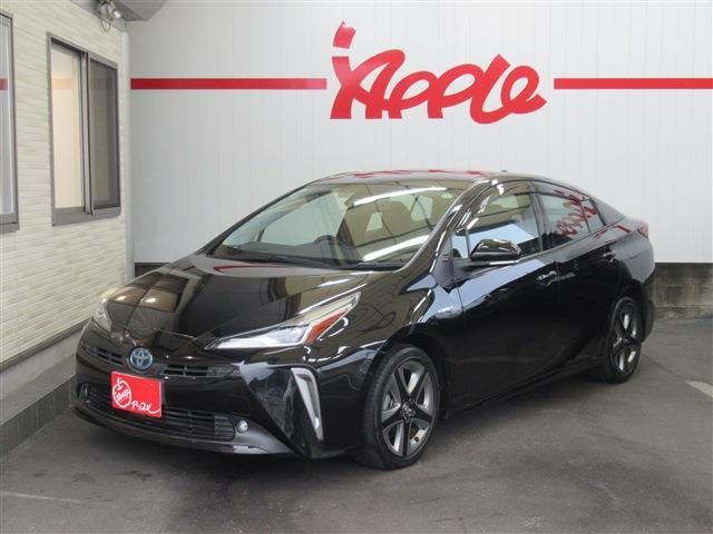 TOYOTA PRIUS 2019