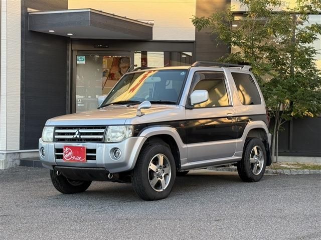 MITSUBISHI PAJERO MINI 2009