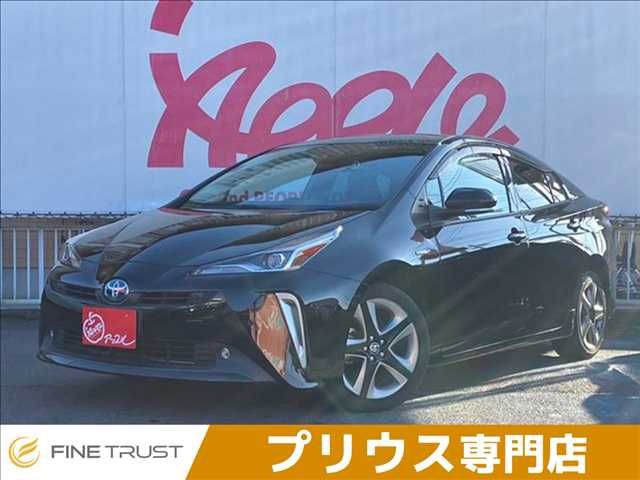 TOYOTA PRIUS 2019