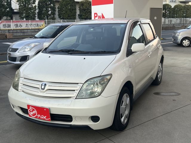 TOYOTA IST 2003