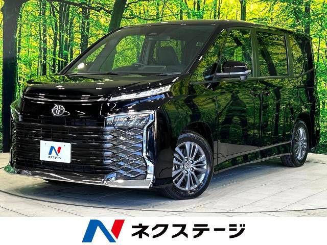 TOYOTA VOXY 2024