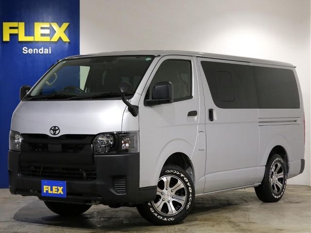 TOYOTA HIACE van 4WD 2021