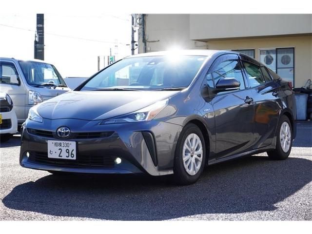 TOYOTA PRIUS 2019