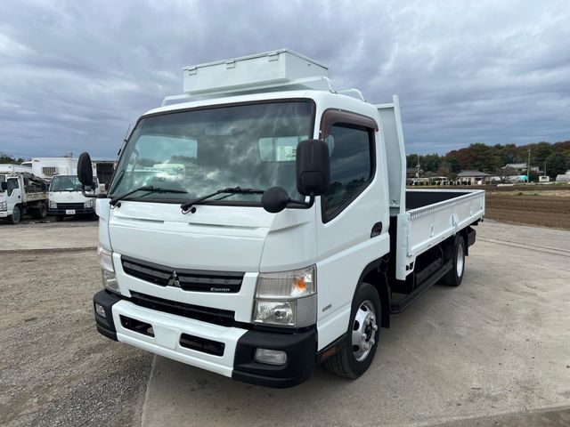 MITSUBISHI CANTER 2015