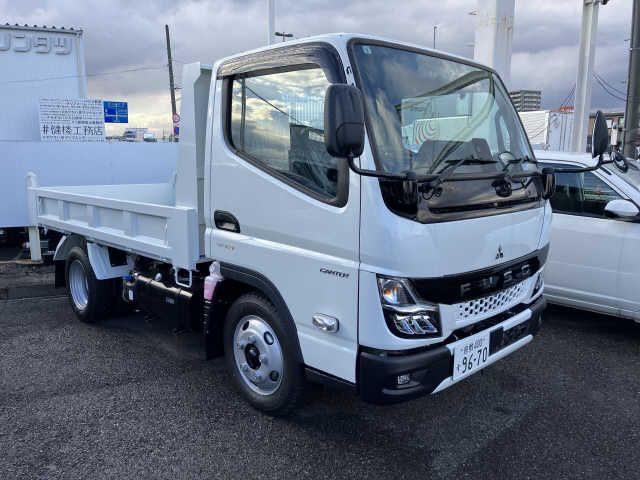 MITSUBISHI CANTER 2024